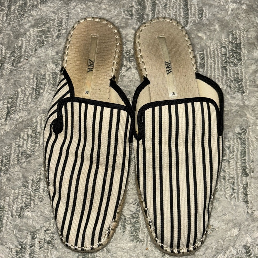 Zara Slip On